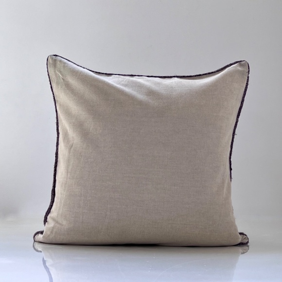 Pottery Barn Faye Textured Throw Pillow Cover NWOT - Picture 3 of 6